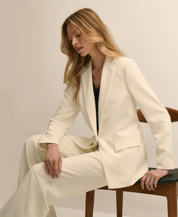 WJ00537_WHITE