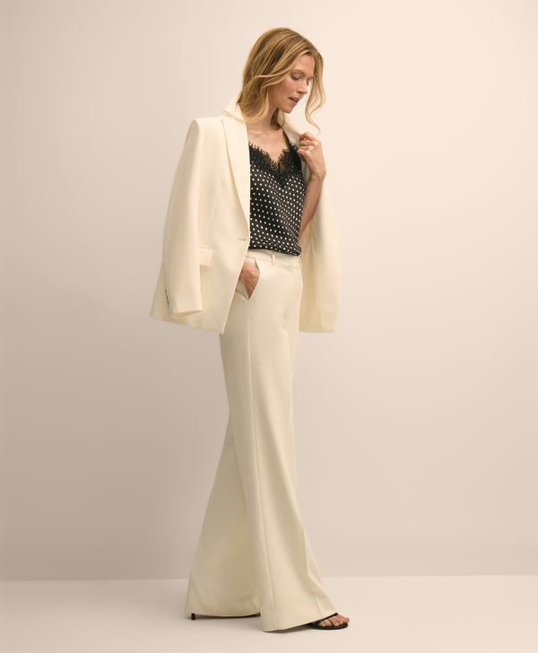 WU00679_WHITE