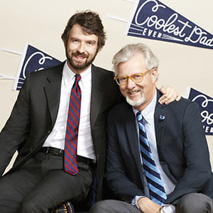 Visítanos en Facebook